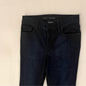 Mott & Bow women’s jeans